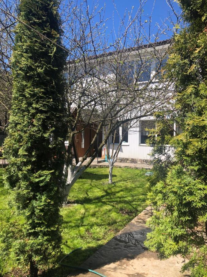 Садиба Диво Квітка Tatariv Exterior foto